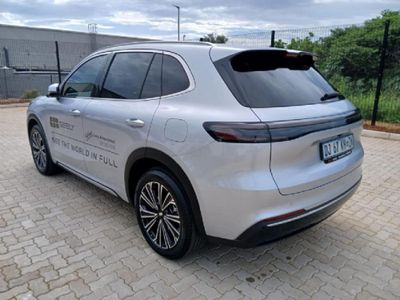 2026 Geely E5 EM-i Apex (Phev)