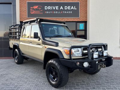 2016 Toyota Land Cruiser 79 4.0 Double-Cab