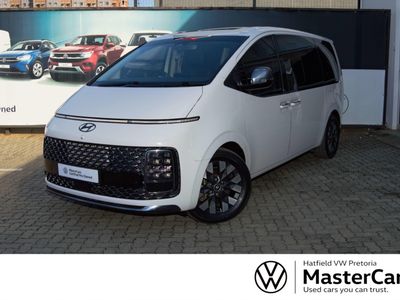 2023 Hyundai Staria 2.2d Luxury Auto