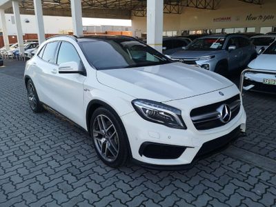 2015 Mercedes-AMG GLA 45 AMG