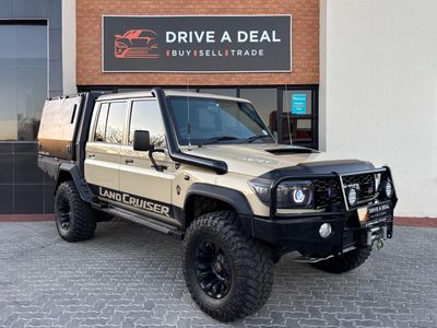 2015 Toyota Land Cruiser 79 4.5 D Double-Cab