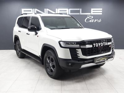 2022 Toyota Land Cruiser 300 V6 3.3 D GR-S