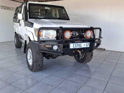 2013 Toyota Land Cruiser 79 4.0 Single-Cab
