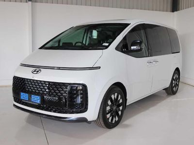 2026 Hyundai Staria 2.2d Luxury Auto