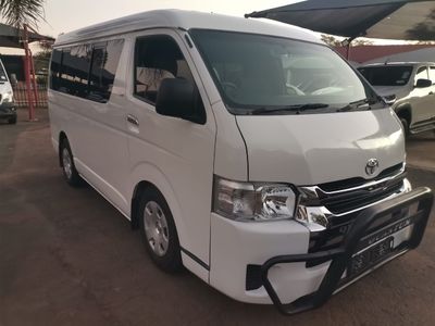 2009 Toyota Quantum 2.7  10 seat
