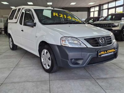 2022 Nissan NP200 1.6 A/C Safety Pack