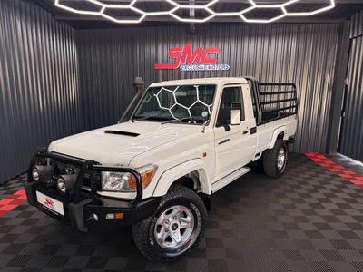 2015 Toyota Land Cruiser 79 4.5 D Single-Cab