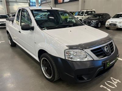 2013 Nissan NP200 1.6 A/C Safety Pack