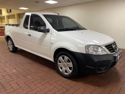 2022 Nissan NP200 1.6 A/C Safety Pack