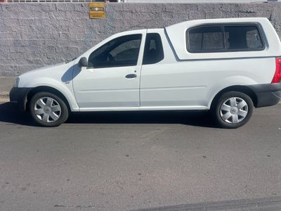 2013 Nissan NP200 1.6 A/C Safety Pack