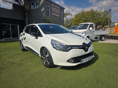 2014 Renault Clio IV 900T Dynamique 5-dr (66kW)