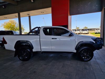 2023 Toyota Hilux 2.8 GD-6 Raised Body Legend 4x4 Auto Extended Cab