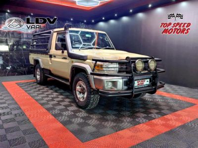 2015 Toyota Land Cruiser 79 4.2 D Single-Cab