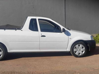 2018 Nissan NP200 1.6 manual petrol