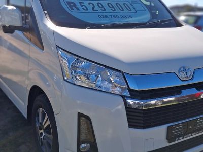 2022 Toyota Quantum 2.8 GL 11-seat