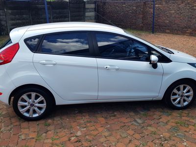 2012 Ford Fiesta 1.4i Trend 5-dr