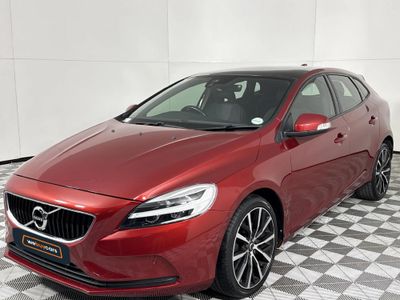 2019 Volvo V40 T3 Inscription Auto