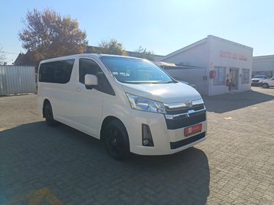 2023 Toyota Quantum 2.8 GL 11-seat