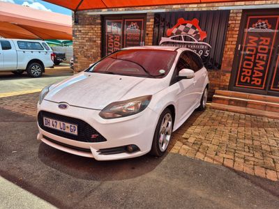 2014 Ford Focus 2.0 GTDi ST1 5-dr