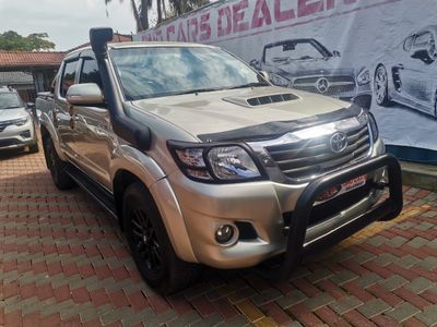 2016 Toyota Hilux 3.0 D-4D Legend 45 Raised Body Auto Double-Cab (Di