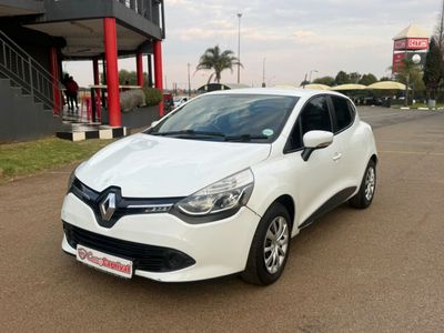 2016 Renault Clio IV 900T-Partial Service History