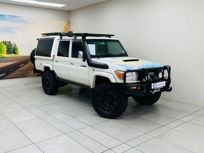 2016 Toyota Land Cruiser 79 4.5 D Double-Cab