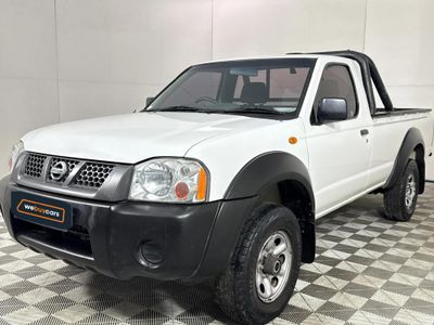 2017 Nissan NP300 2.4i LWB 4x4 Single-Cab
