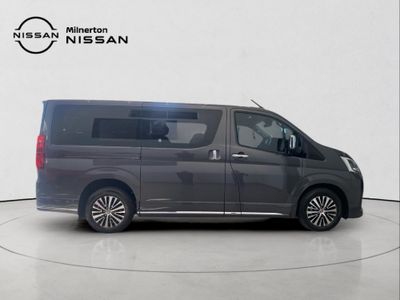 2025 Toyota Quantum 2.8 VX 6-seat