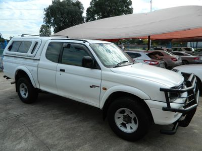 2001 Mitsubishi Colt Clubcab 2400i 4x4 Single-Cab