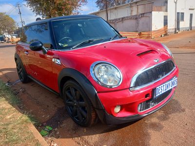 2010 MINI Hatch Cooper S