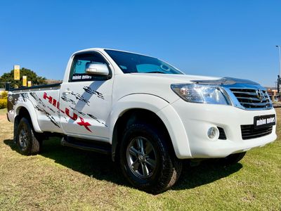 2015 Toyota Hilux 2.7 VVTi Legend 45 Raised Body Single-Cab