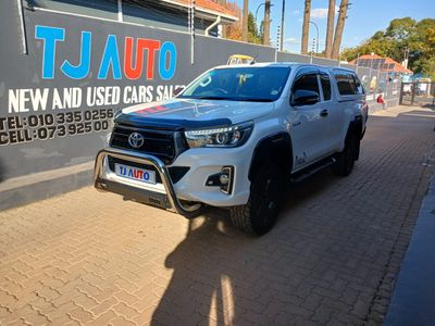 2017 Toyota Hilux 2.4 GD-6 Raised Body SRX Extended Cab