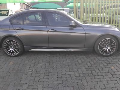 2017 BMW 3 Series 320i Exclusive Auto