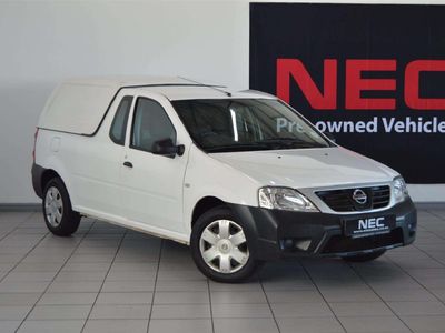 2023 Nissan NP200 1.6 A/C Safety Pack