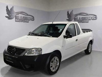 2020 Nissan NP200 1.6 A/C Safety Pack