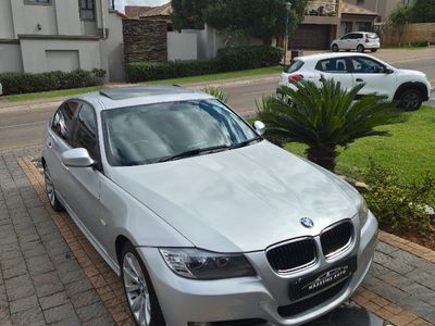 2011 BMW 3 Series 320i Exclusive