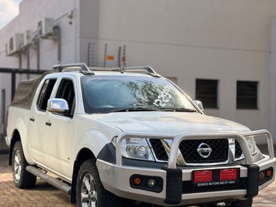 2011 Nissan Navara 3.0 dCi LE Auto 4x4 Double-Cab