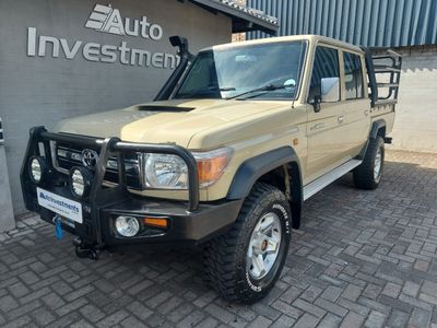 2014 Toyota Land Cruiser 79 4.5 D Double-Cab