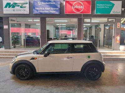 2013 MINI Hatch Cooper