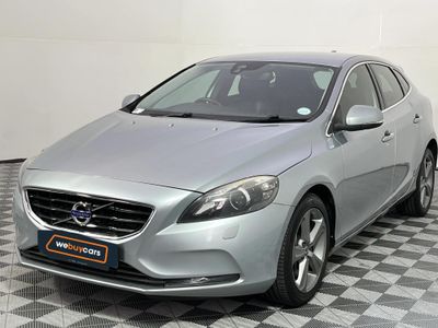 2016 Volvo V40 T3 Momentum Auto