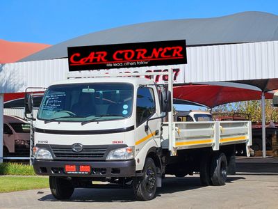 2012 Hino 300 915 Lwb 4 Ton Dropsides