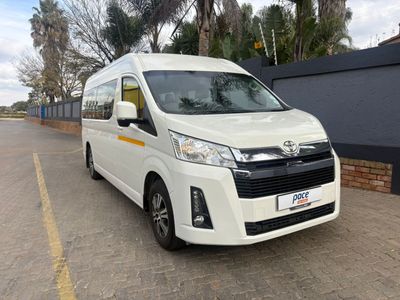 2023 Toyota Quantum 2.8 GL 14 Seat