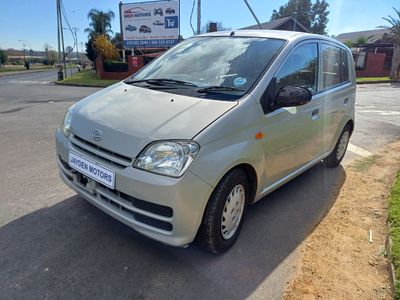 2006 Daihatsu Charade XLE