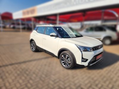 2020 Mahindra XUV 300 1.5D | W8
