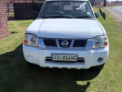 2009 Nissan NP300 2.4i LWB Hi-Rider Single-Cab