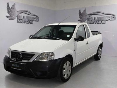 2020 Nissan NP200 1.6 A/C Safety Pack