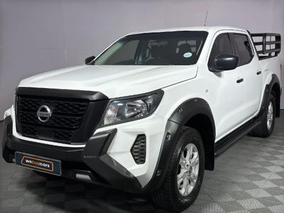 2022 Nissan Navara 2.5 DDTi SE Plus Double-Cab