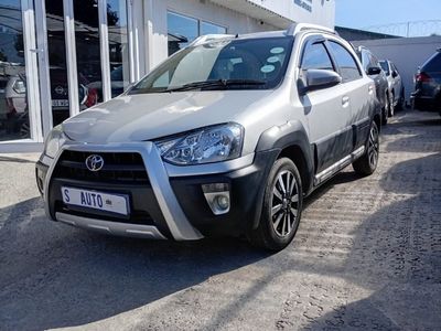 2015 Toyota Etios Cross 1.5 XS 5-dr