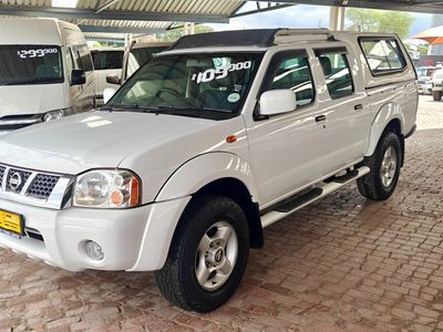 2009 Nissan NP300 2.4i Hi-Rider Double-Cab
