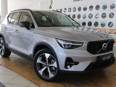 2026 Volvo XC40 B4 Plus Dark Geartronic Mild-Hybrid